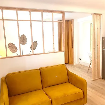 30m2 Cosy Avec Terrasse 아파트