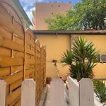 30m2 Cosy Avec Terrasse Apartmán