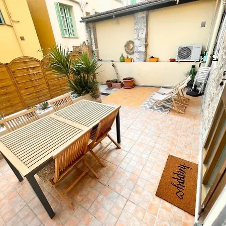 30m2 Cosy Avec Terrasse מנטון